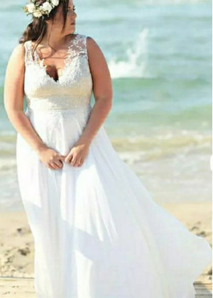 Ivory Lace Chiffon Plus Size Wedding Dress